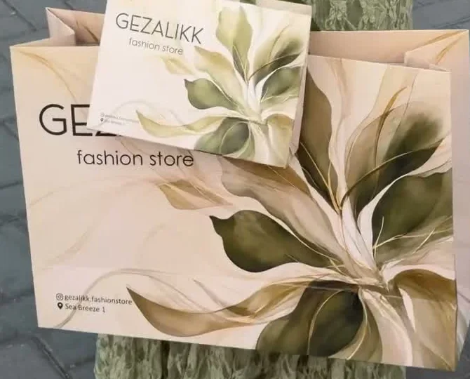 Пакет крупно: надпись «GEZALIKK fashion store», внизу — @gezalikk.fashionstore и «Sea Breeze 1»